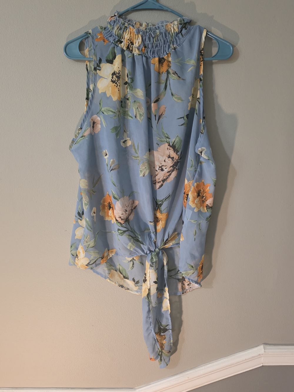 Smocked Neck Floral Tie-Front Camisole in Light Blue